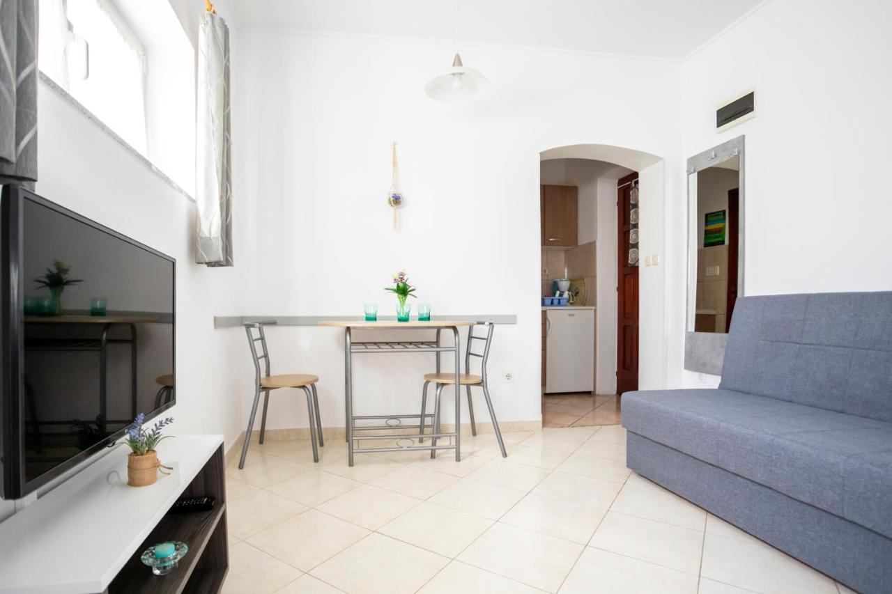 Apartments Belavic By El-Pi Tours نجيفيش المظهر الخارجي الصورة