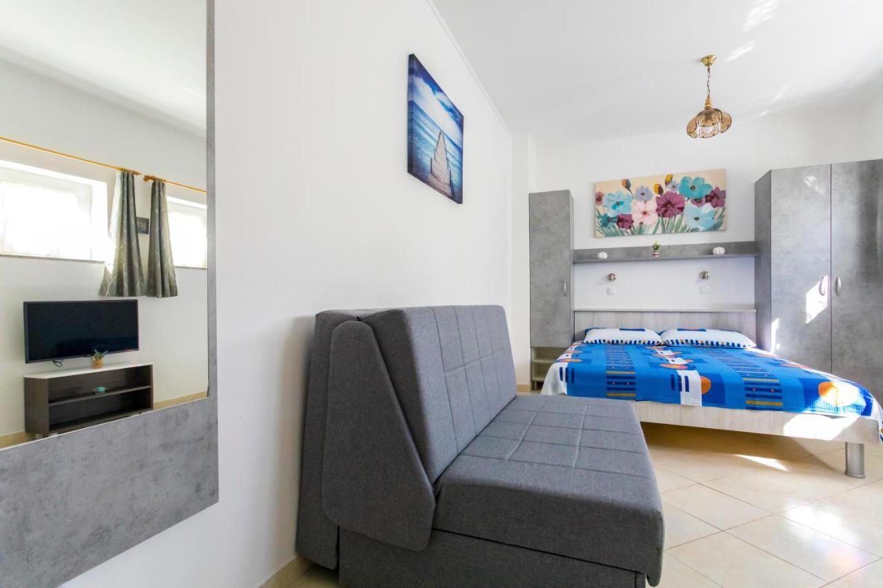Apartments Belavic By El-Pi Tours نجيفيش المظهر الخارجي الصورة