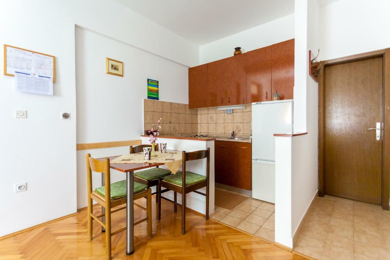 Apartments Belavic By El-Pi Tours نجيفيش المظهر الخارجي الصورة