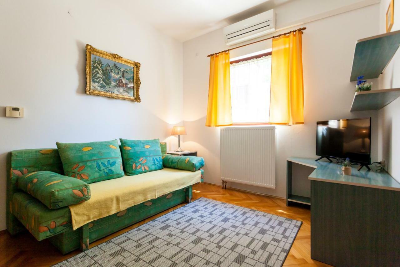 Apartments Belavic By El-Pi Tours نجيفيش المظهر الخارجي الصورة
