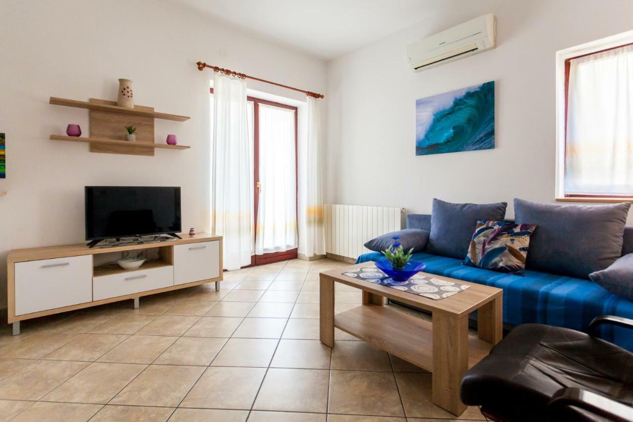 Apartments Belavic By El-Pi Tours نجيفيش المظهر الخارجي الصورة