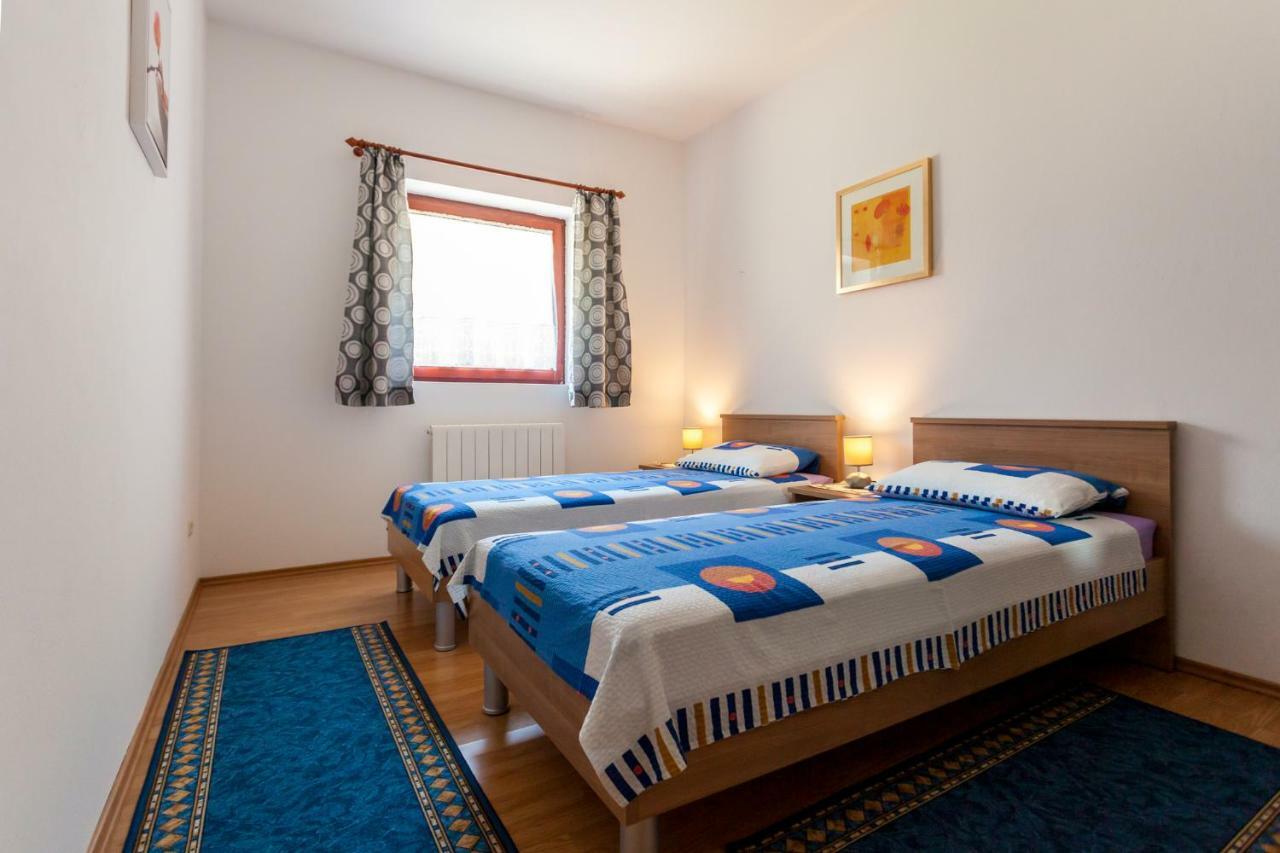 Apartments Belavic By El-Pi Tours نجيفيش المظهر الخارجي الصورة