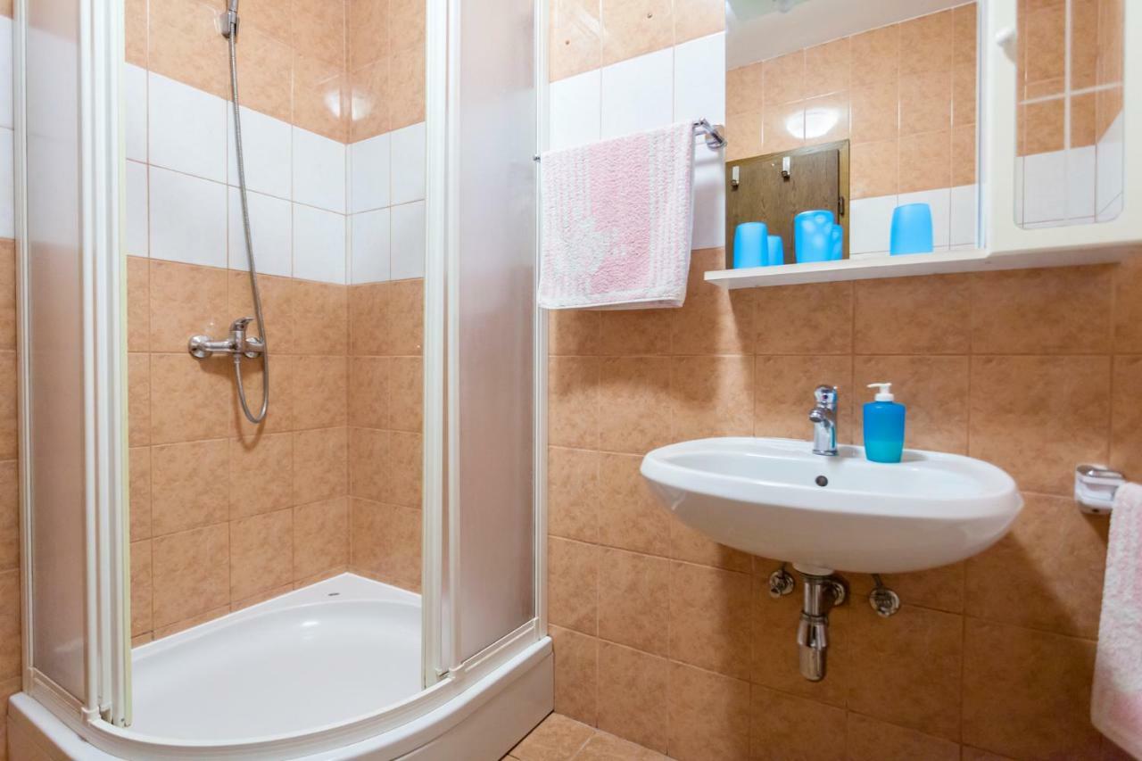 Apartments Belavic By El-Pi Tours نجيفيش المظهر الخارجي الصورة