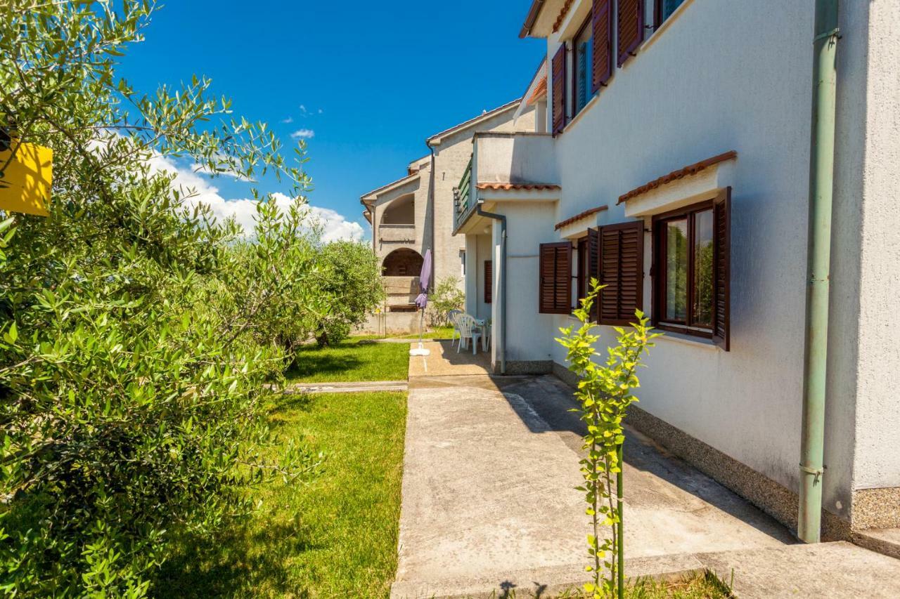 Apartments Belavic By El-Pi Tours نجيفيش المظهر الخارجي الصورة