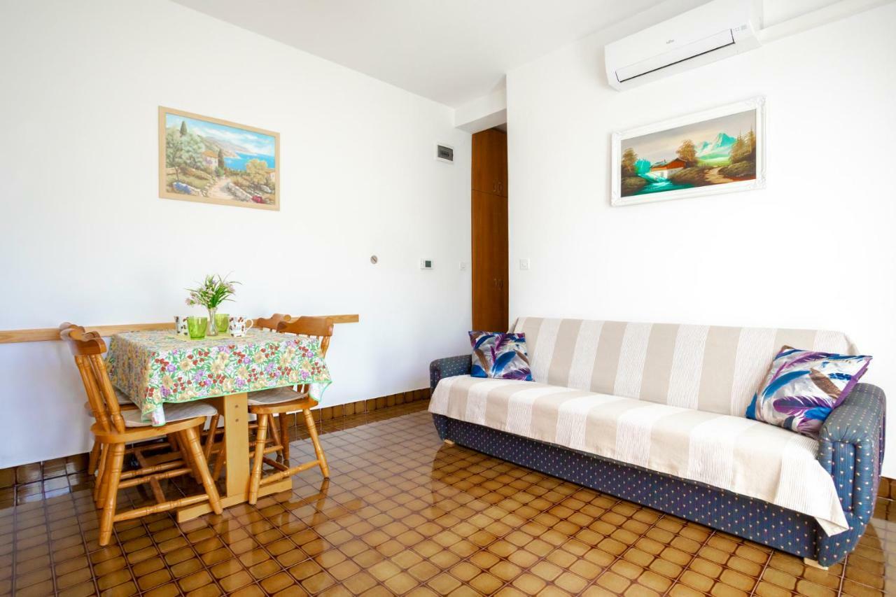 Apartments Belavic By El-Pi Tours نجيفيش المظهر الخارجي الصورة