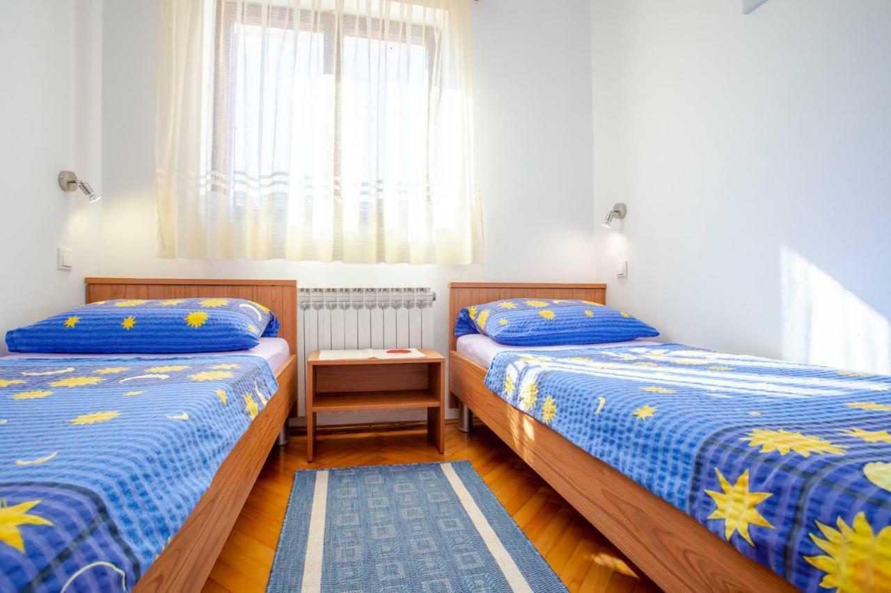 Apartments Belavic By El-Pi Tours نجيفيش المظهر الخارجي الصورة
